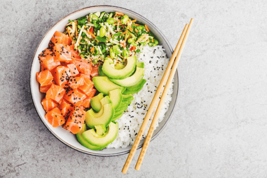 Local Eateries and Hawaiian-Inspired Cuisine