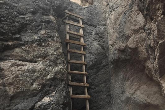 Painted Canyon and Ladder Canyon Trail